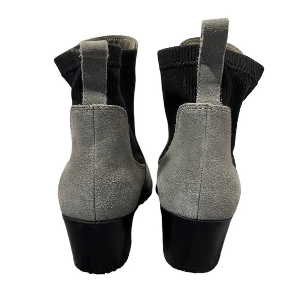 Very Volatile Raya Gray Suede Ankle Booties, Size 8 - Picture 3 of 8